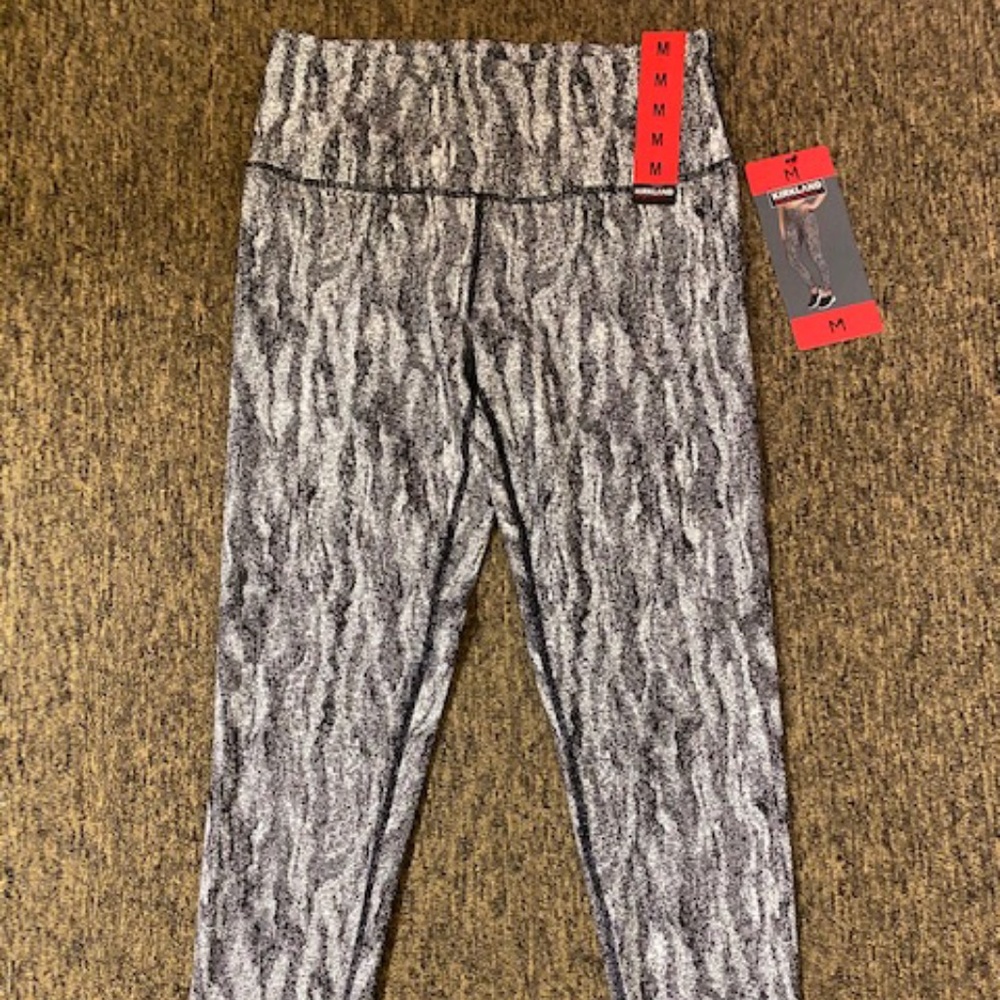 Kirkland White and Black leggings NWT